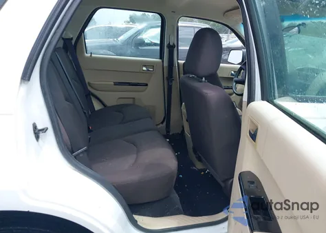 2008 Mazda Tribute I Sport из США, поврежденный, VIN 4F2CZ02Z28KM08272